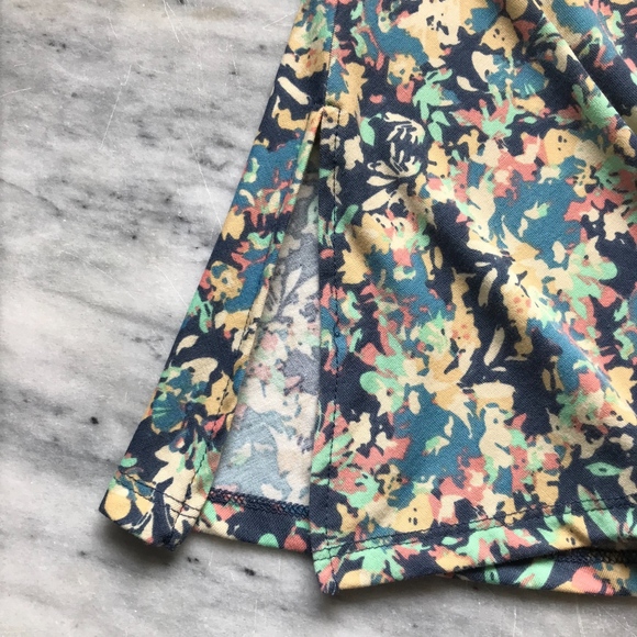 LuLaRoe Perfect T- Floral Print Size XXS - Picture 4 of 4